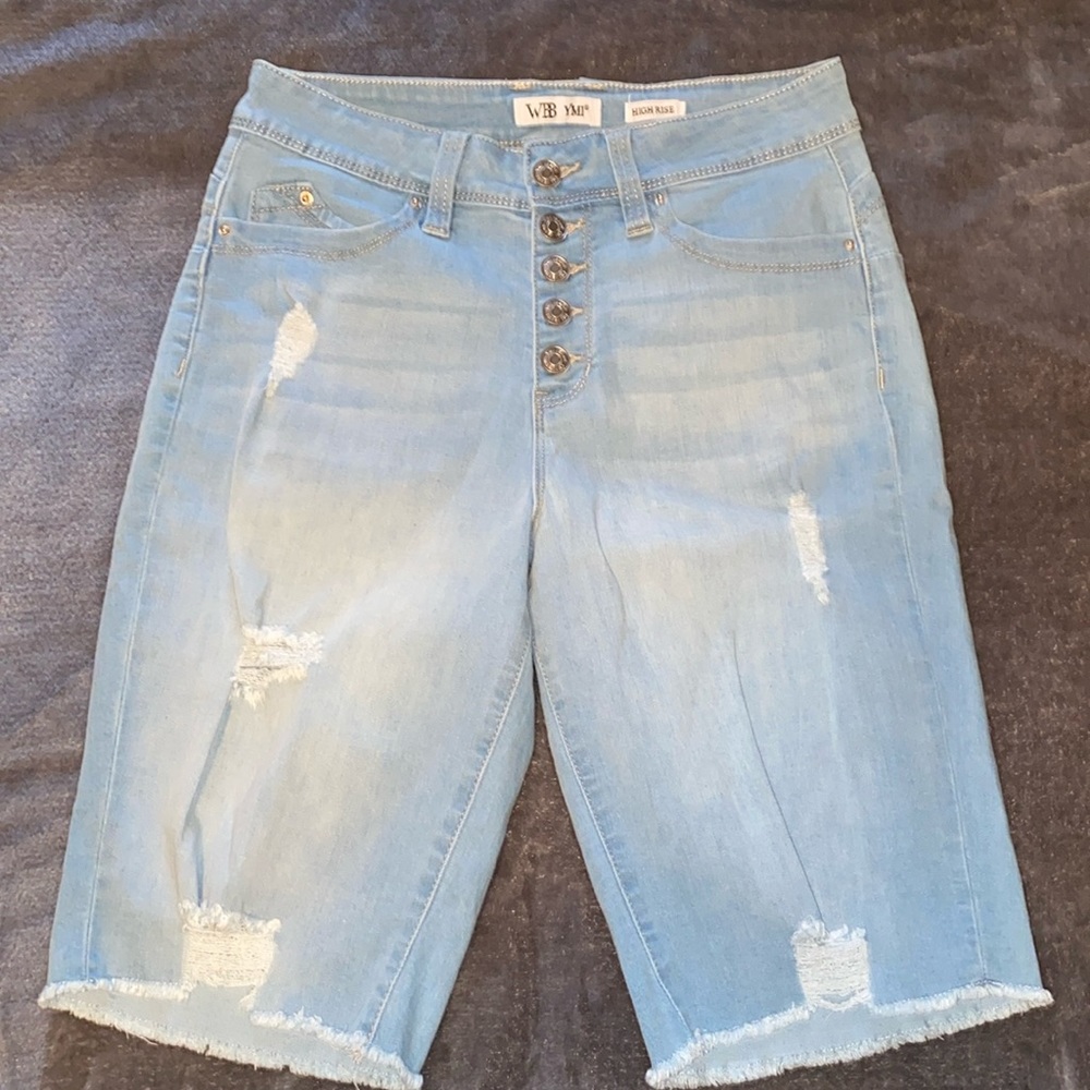YMI WBB High-rise Light Blue Bermuda shorts, 5 Buttons Size 7/28